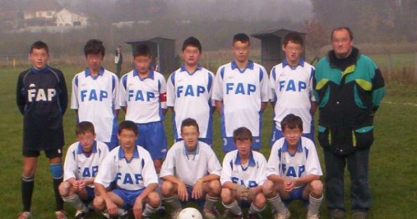 Football Club Group Photo - Fail Picture | Webfail - Fail Pictures and ...